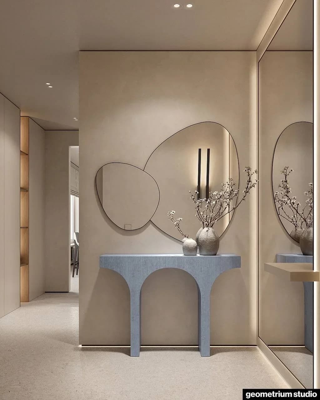 Curvy console
