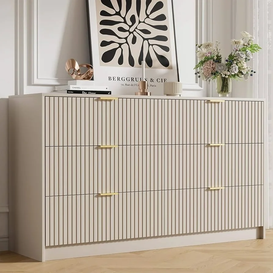 Commode rayée